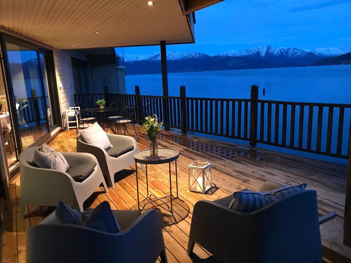 Panoramaresort In Hardangerfjorden Leilighet I Sjokanten Ved Hardangerfjorden For 7 Personer Boat , Sauna,Kajak, Sup For Rent Oystese Екстер'єр фото