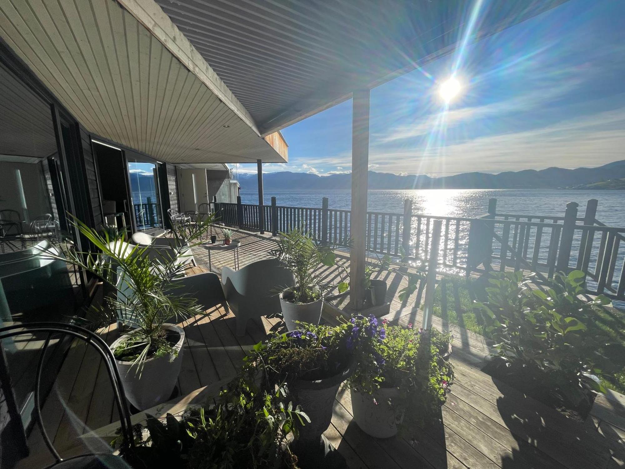 Panoramaresort In Hardangerfjorden Leilighet I Sjokanten Ved Hardangerfjorden For 7 Personer Boat , Sauna,Kajak, Sup For Rent Oystese Екстер'єр фото